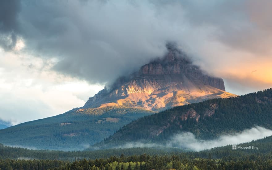 Crowsnest Mountain, Alberta