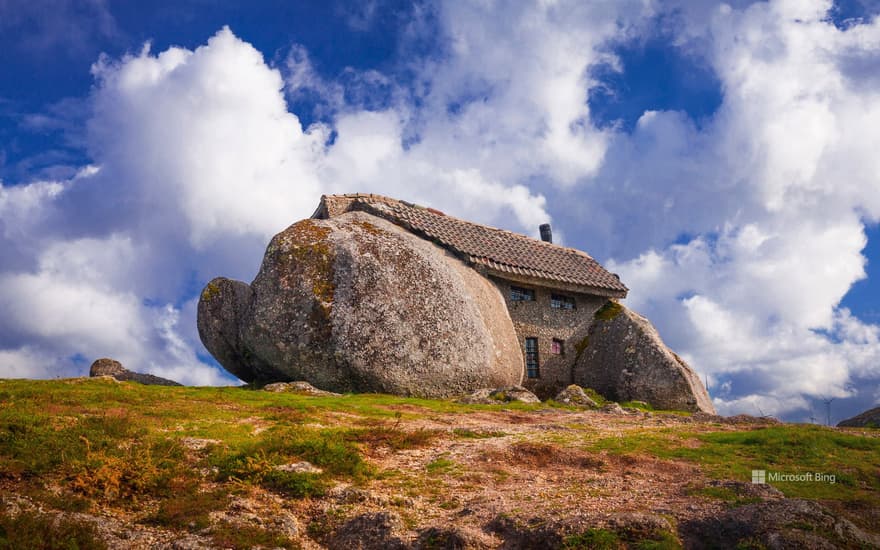 Casa do Penedo, Portugal